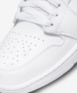 Nike Air Jordan 1 Mid Triple White 554724 136 Scarpe Sneakers Uomo Special Price